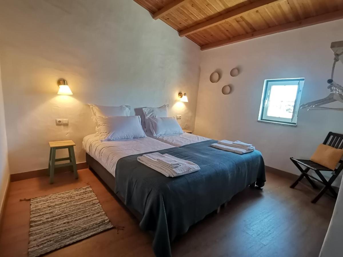 Chao Da Velha - Casas De Campo Nisa Exterior foto